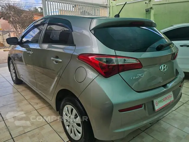 HB20 - 1.0 COMFORT PLUS 12V 4P MANUAL