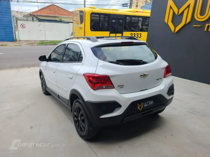 ONIX HATCH ACTIV 1.4 8V Flex 5P Aut.