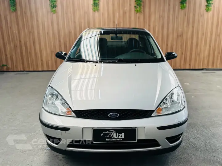 FOCUS 1.6 GLX Sedan 16V