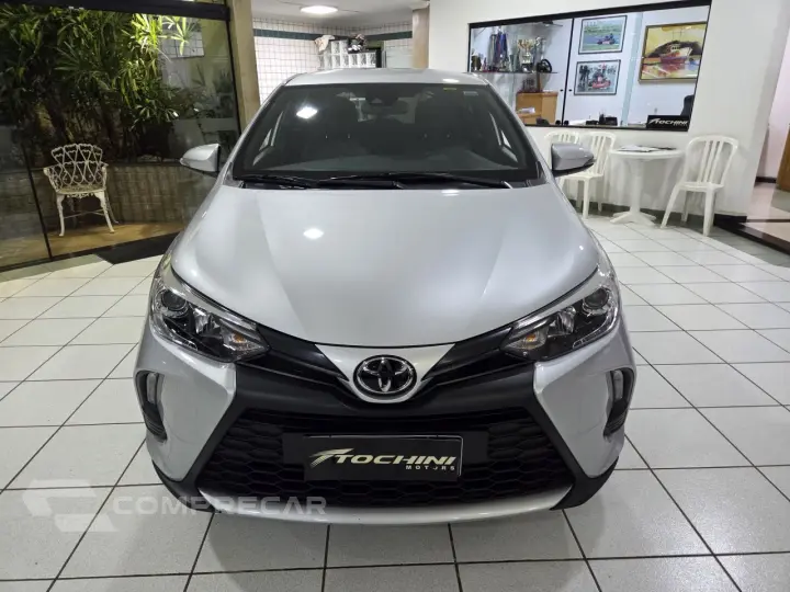 Yaris Hatch 1.5 16V 4P FLEX XS CONNECT MULTIDRIVE AUTOMÁTICO