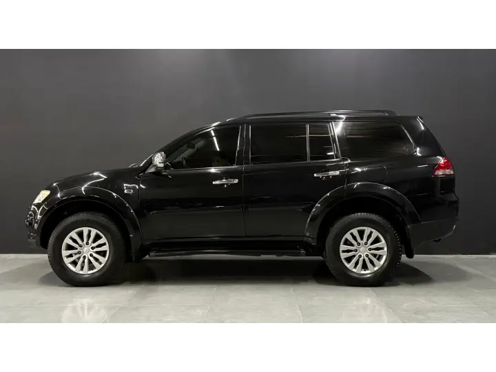 PAJERO 3.2 HPE 4X4 7 LUGARES 16V TURBO INTERCOOLER DIESEL 4P