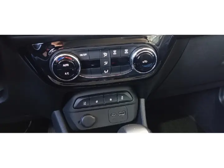 SPIN 1.8 PREMIER 8V FLEX 4P AUTOMÁTICO