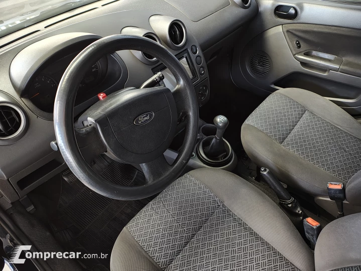 FIESTA 1.6 MPI Sedan 8V