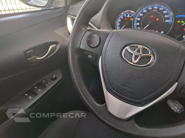 YARIS SEDAN - 1.5 16V SEDAN XL PLUS CONNECT MULTIDRIVE