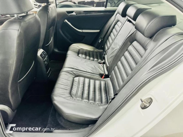 JETTA HIGHLINE TIPTRONIC 2.0 TSI AUT.