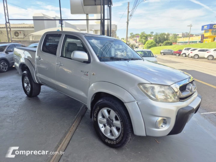 Hilux CD D4-D 4x4 2.5 16V 102cv TB Dies.