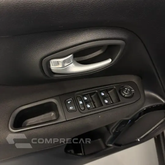 Renegade Sport 1.8 4x2 Flex 16V Aut.