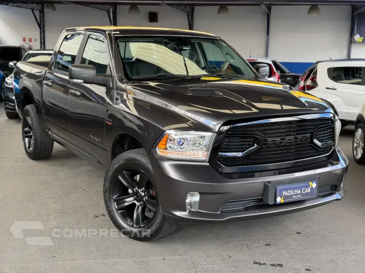 CLASSIC LARAMIE NIGHT ED. 5.7 4X4 Aut.