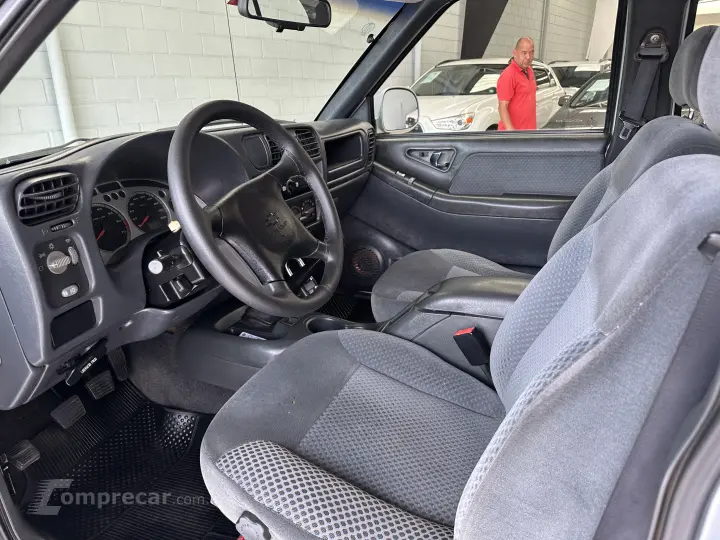 S10 2.4 Advantage 4X2 CD 8V