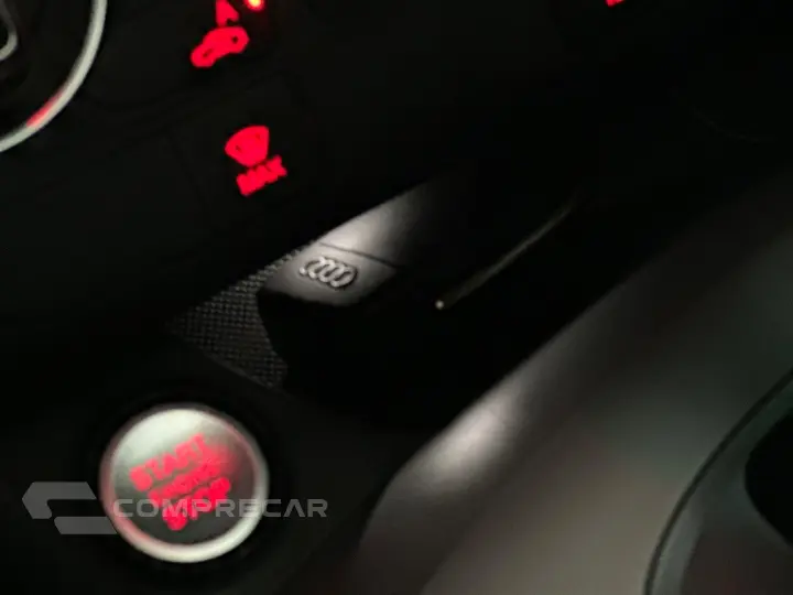 Q3 1.4 TFSI FLEX PRESTIGE PLUS S TRONIC