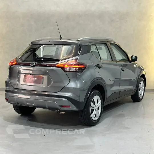 KICKS Active 1.6 16V Flex Aut.