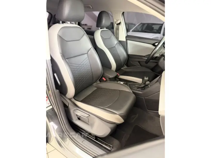 TAOS 1.4 250 TSI TOTAL FLEX COMFORTLINE AUTOMÁTICO
