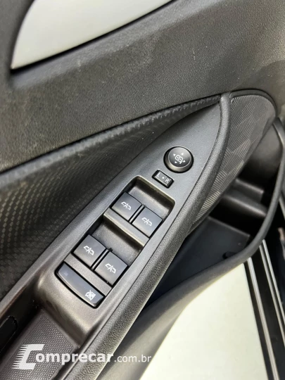 ONIX SEDAN Plus LT 1.0 12V Flex 4p Mec.