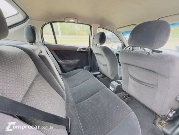 ASTRA 2.0 MPFI Advantage 8V
