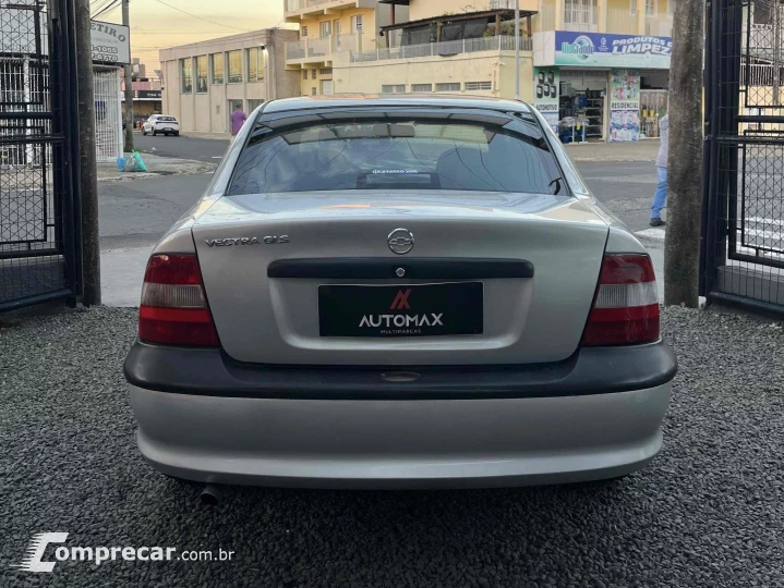 VECTRA 2.2 MPFI GLS 8V GASOLINA 4P MANUAL