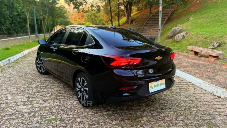 ONIX 1.0 TURBO FLEX PLUS PREMIER AUTOMÁTICO