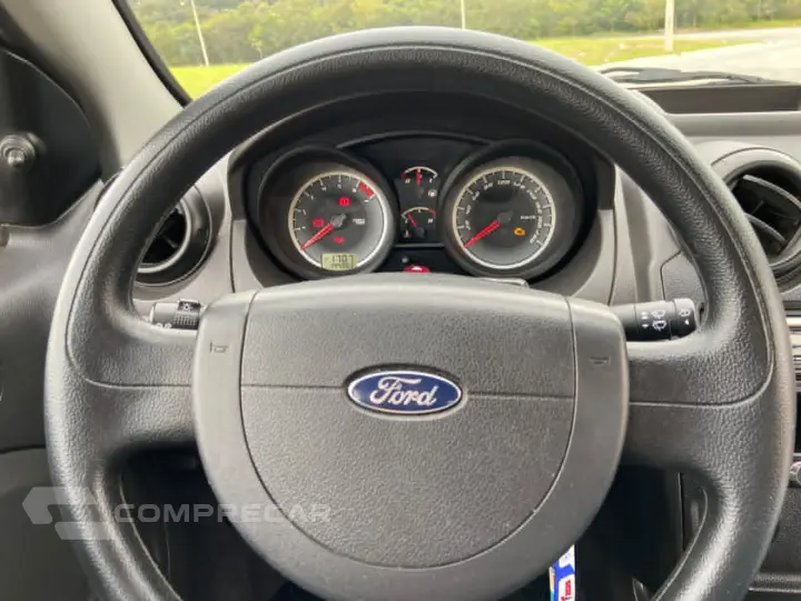 FIESTA 1.6 SE Sedan 16V