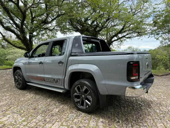 AMAROK 3.0 V6 TDI DIESEL BARRETOS 70 ANOS CD 4MOTION AUTOMÁT