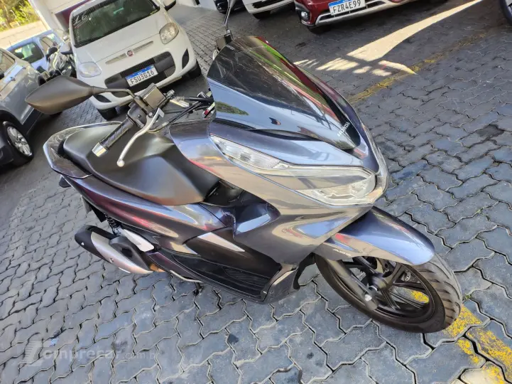 PCX 150 DLX