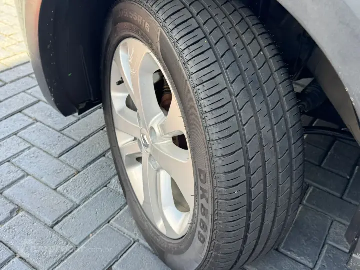 SANDERO 1.6 16V SCE Stepway