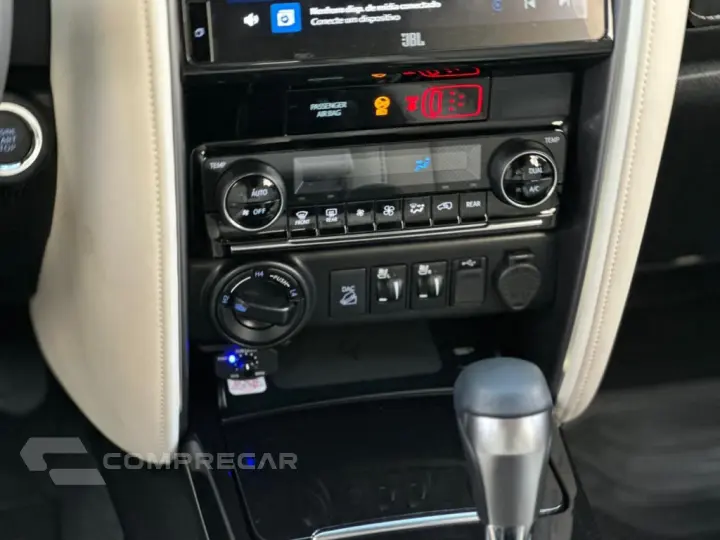 HILUX SW4 2.8 D-4D TURBO DIESEL DIAMOND 7L 4X4 AUTOMÁTICO