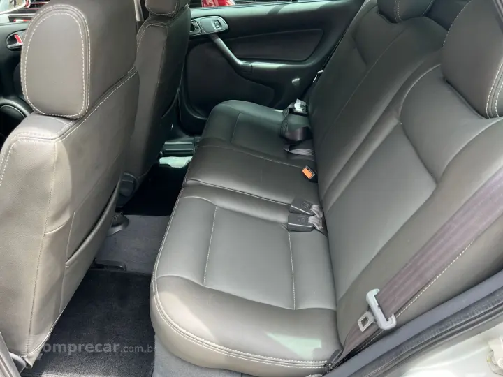 PARATI 2.0 MI Crossover 8V G.III