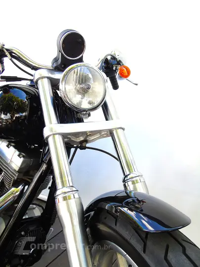 HARLEY-DAVIDSON DYNA SUPER GLIDE FXD