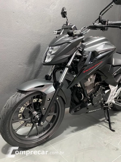 CB 300 F CBS