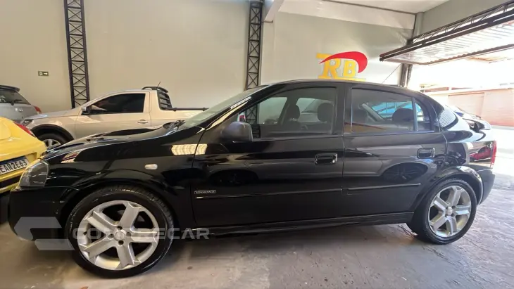 ASTRA 2.0 MPFI Advantage 8V