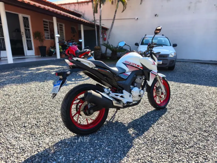 CB 250F TWISTER CBS