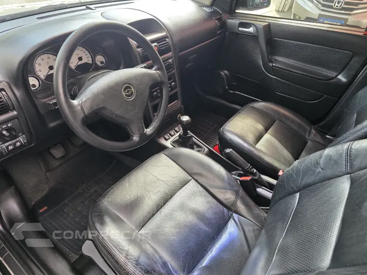 ASTRA 2.0 MPFI Advantage 8V