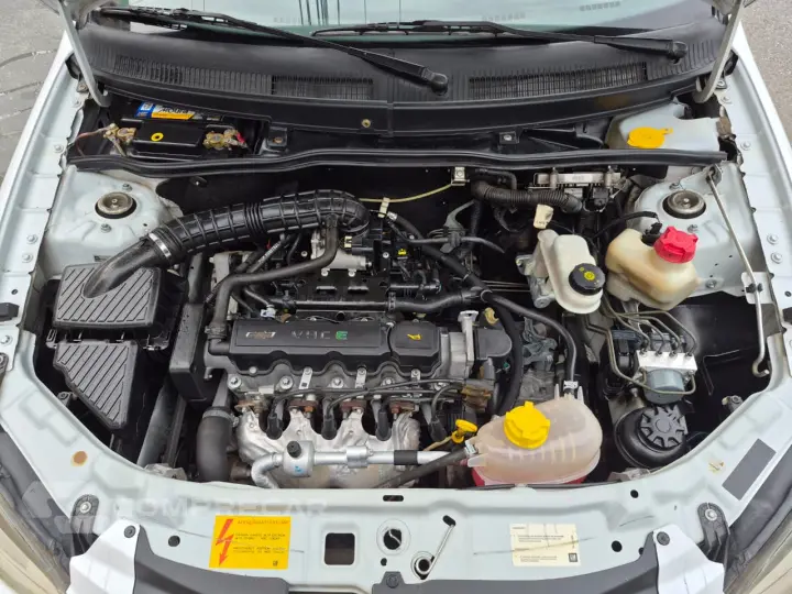 CELTA 1.0 MPFI LT 8V