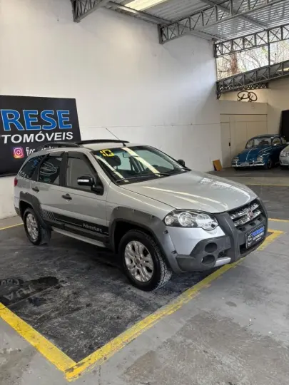 FIAT PALIO 1.8 MPI ADVENTURE LOCKER WEEKEND 8V