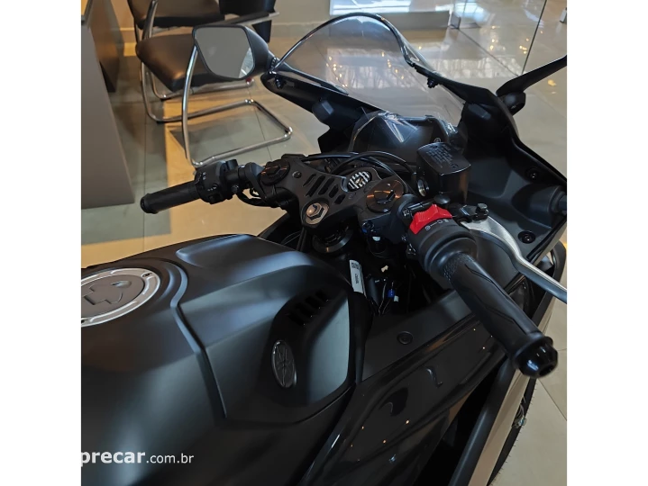 YZF R-3 321