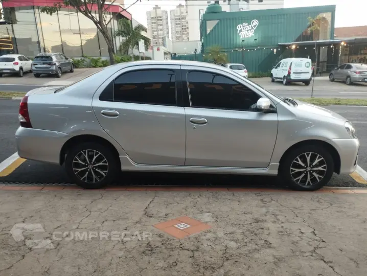 Etios Sedan 1.5 16V 4P FLEX PLATINUM AUTOMÁTICO