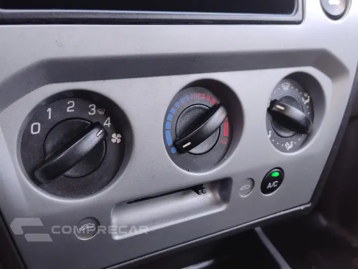 FIESTA 1.6 MPI Sedan 8V