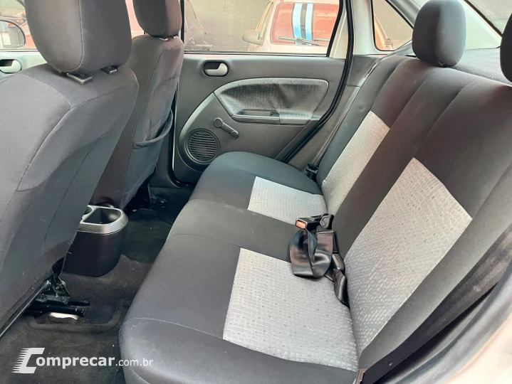 FIESTA 1.6 MPI Sedan 8V