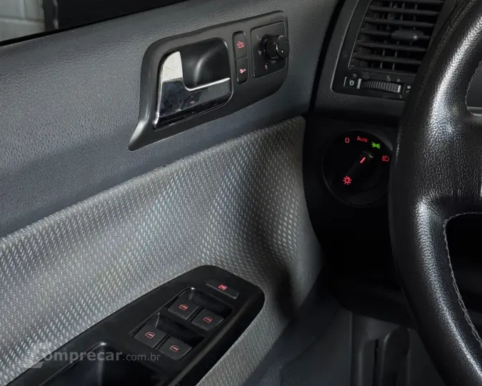 Polo Sedan 1.6 Mi Total Flex 8V 4p