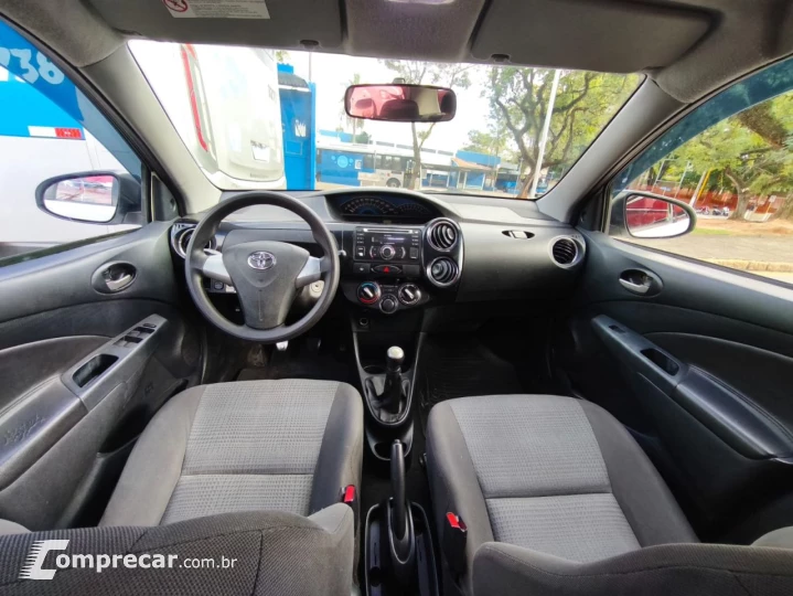 ETIOS 1.5 XS Sedan 16V