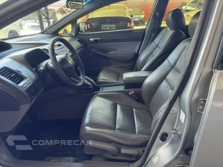 Civic 1.8 16V 4P FLEX LXS AUTOMÁTICO