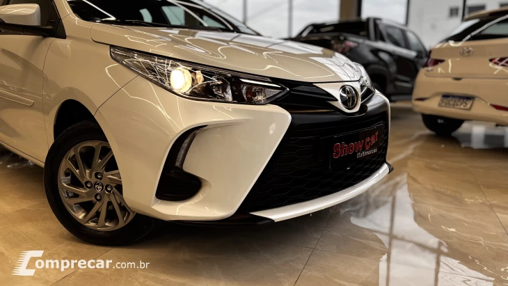 YARIS 1.5 16V Sedan XS