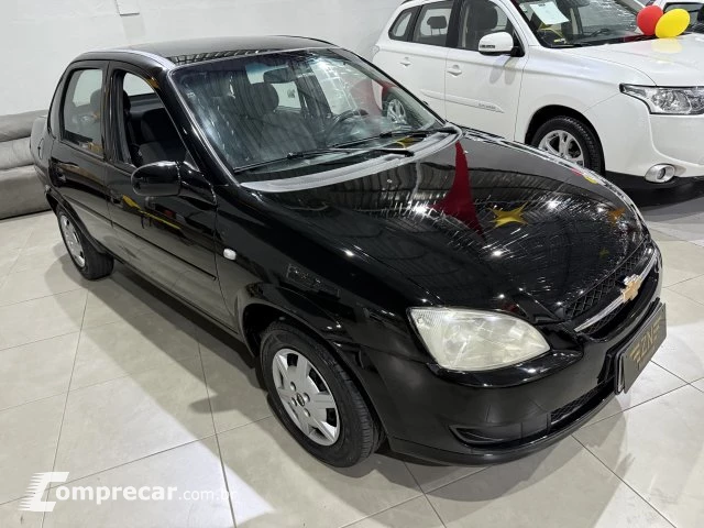CLASSIC - 1.0 MPFI LS 8V 4P MANUAL