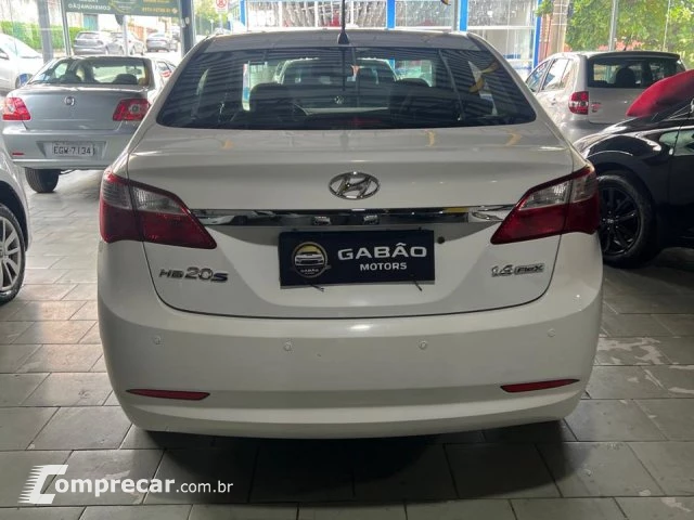 HB20S - 1.6 COMFORT PLUS 16V 4P MANUAL