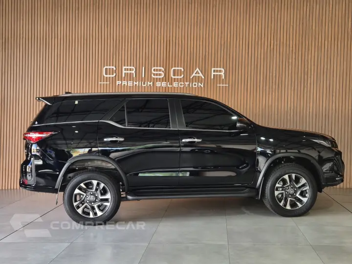 HILUX SW4 2.8 D-4D TURBO DIESEL SRX PLATINUM 7L 4X4 AUTOMÁTI