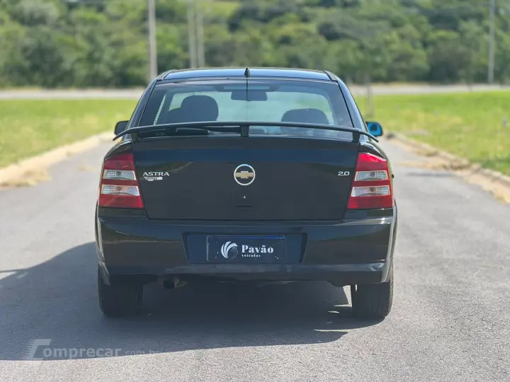 ASTRA 2.0 MPFI Advantage 8V