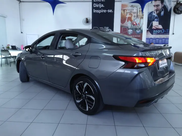 VERSA 1.6 16V FLEX EXCLUSIVE XTRONIC