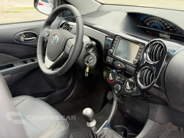 ETIOS PLATINUM Sed. 1.5 Flex 16V 4p Mec.