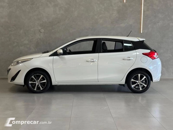 YARIS HB XS 15 AT