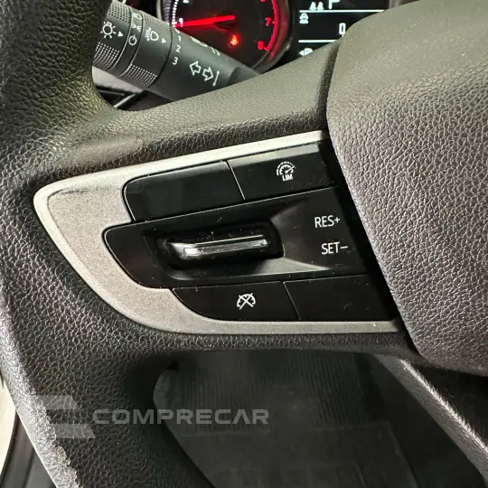 ONIX SEDAN Plus 1.0 12V TB Flex Aut.