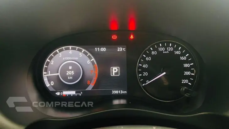 KICKS ADVANCE CVT
